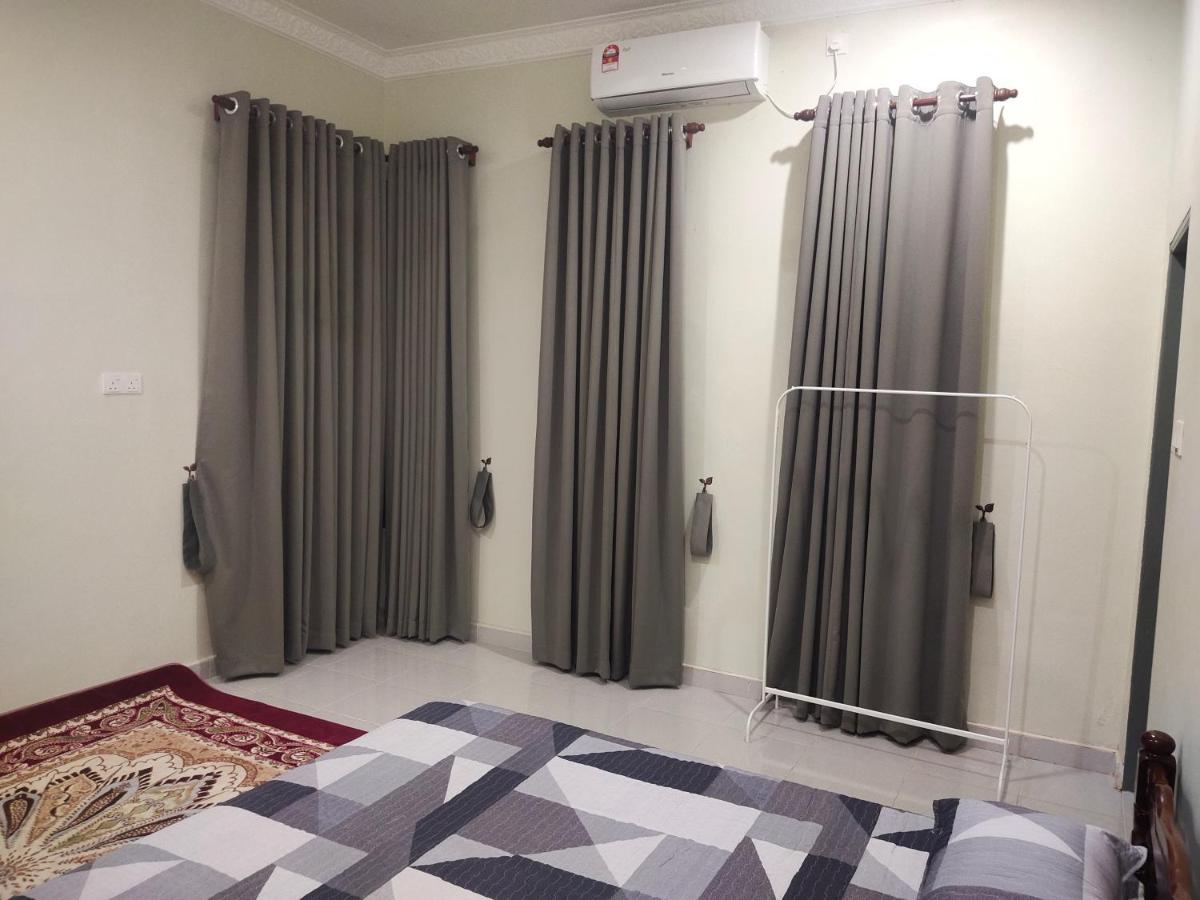 Homestay Yasmeen Marang Exterior photo